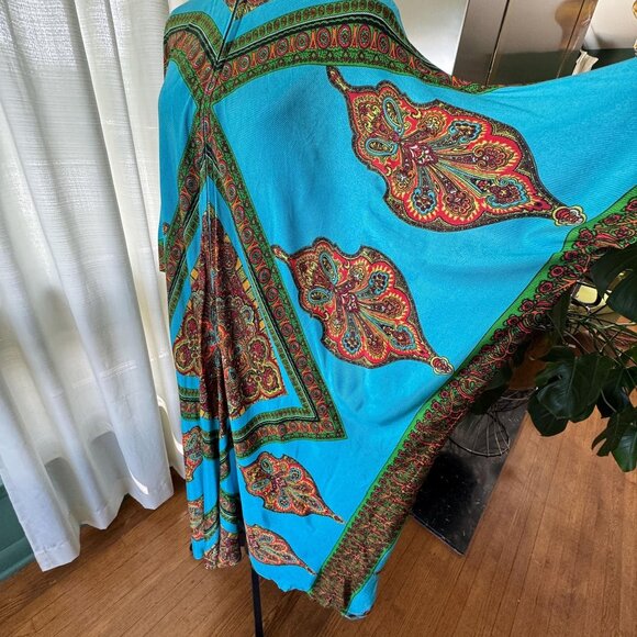 Vintage 70s muumuu, peacock blue, orange green abstract print, front zipper - Picture 4 of 10